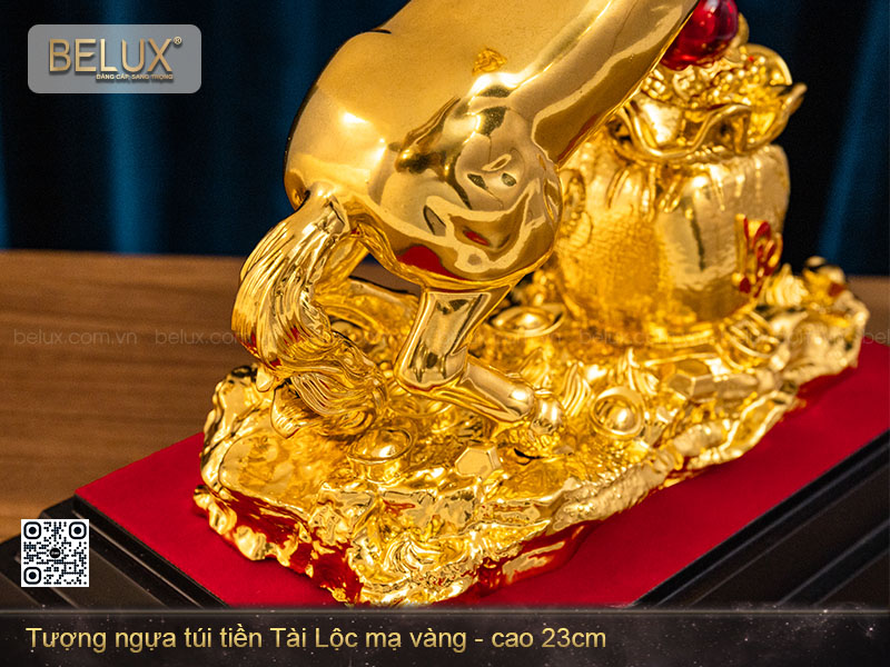 Tượng ngựa túi tiền tài lộc mạ vàng 24k